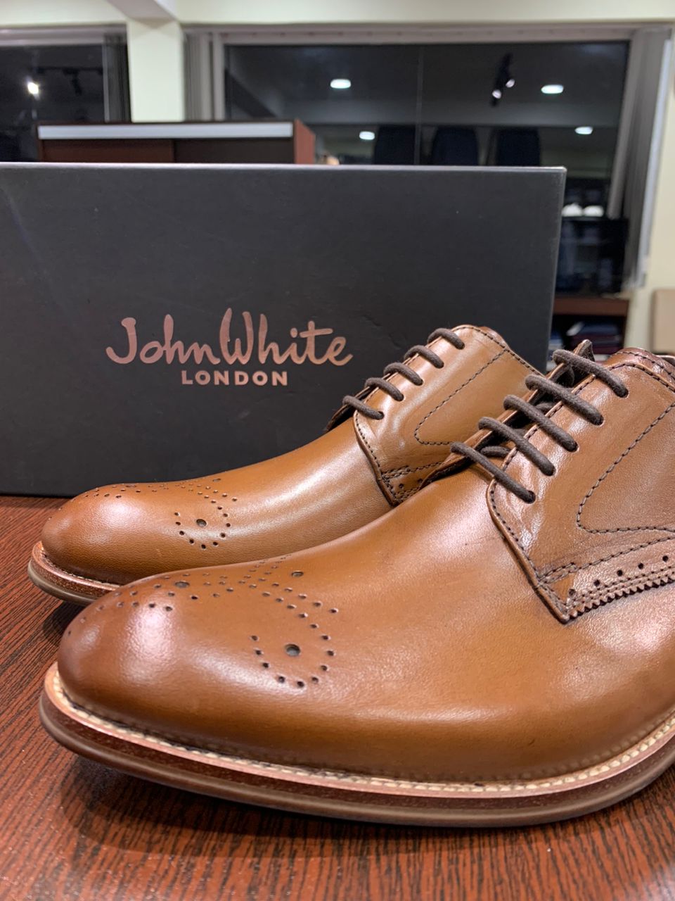 John White Shoe