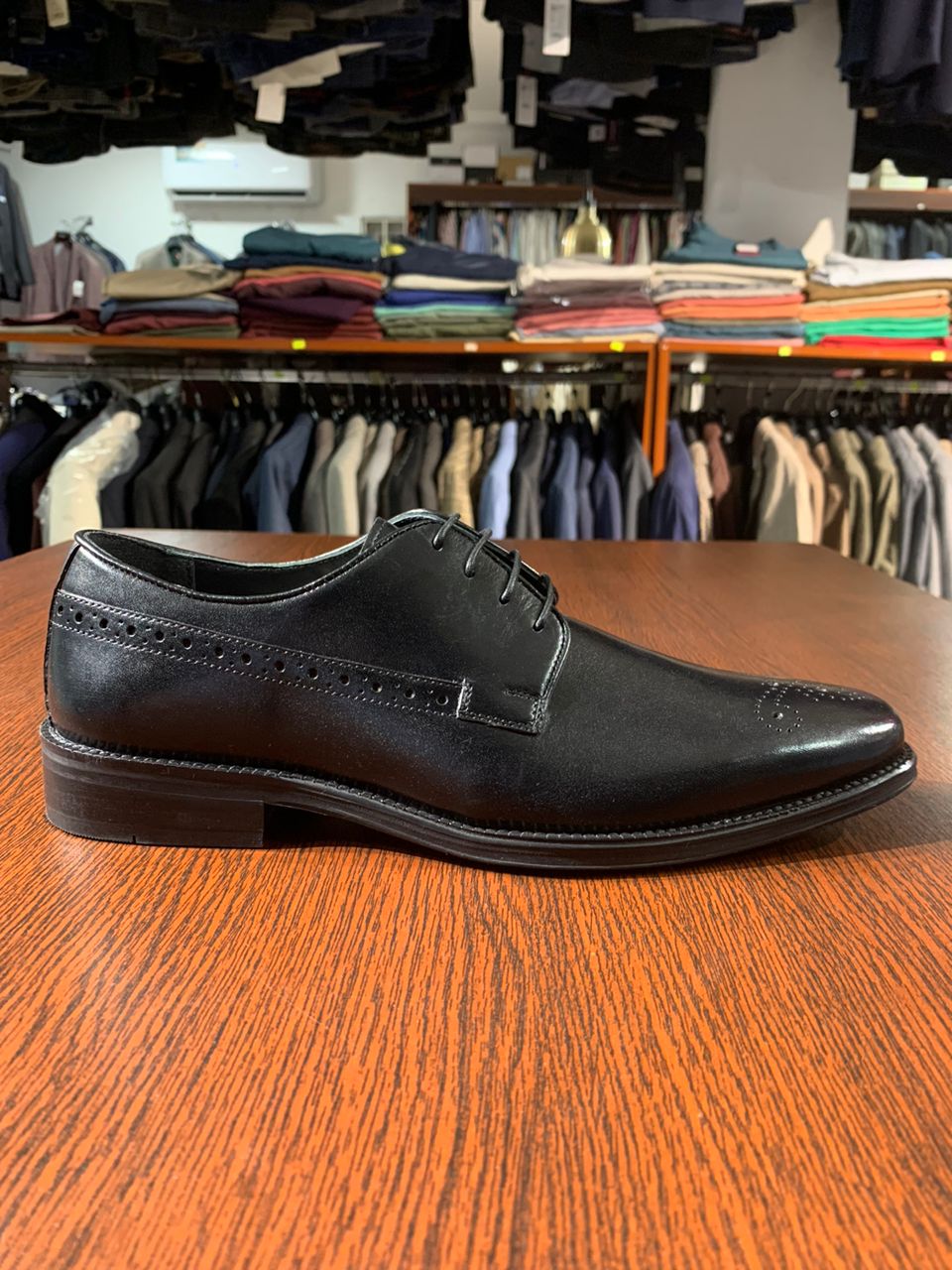 John White Black Derby Womb Shoe